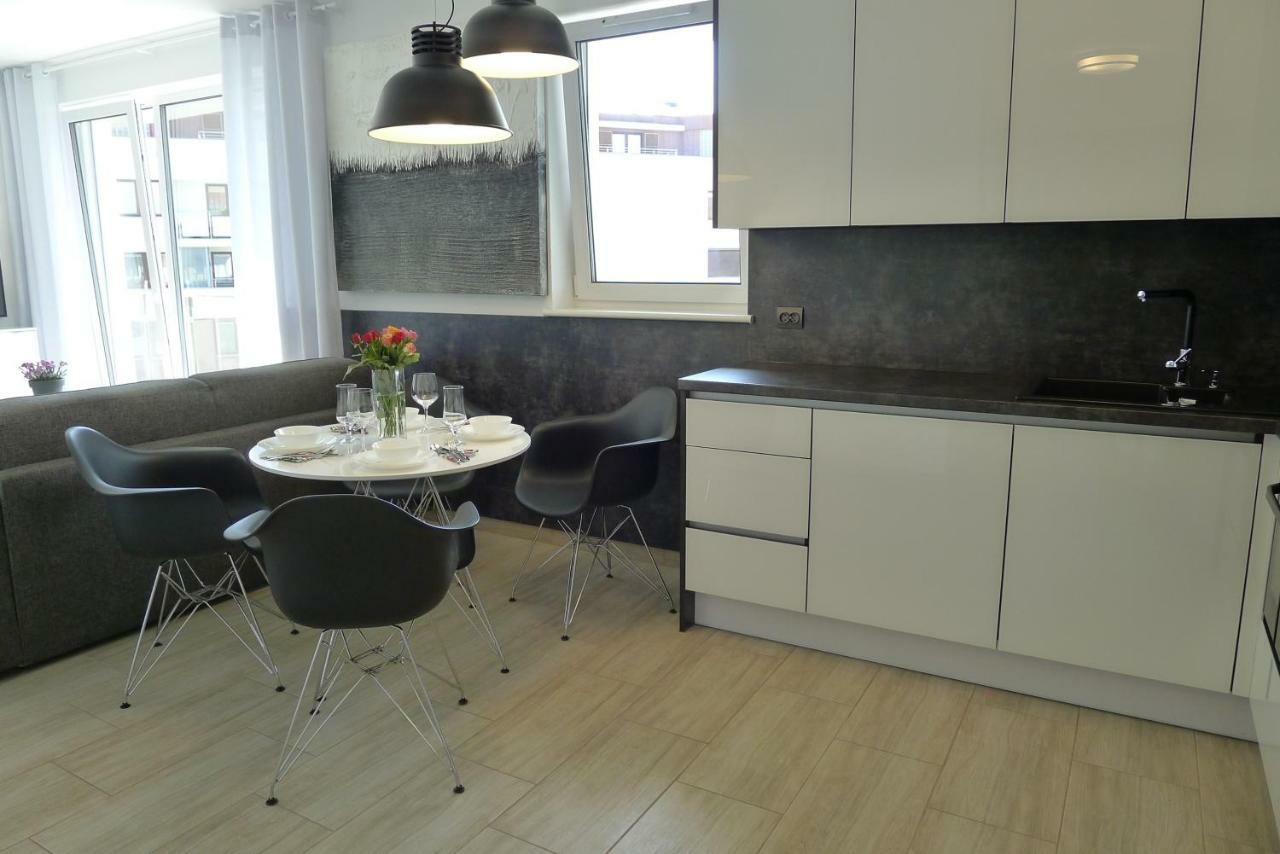 Impresja 42 Apartament Z Garazem Kołobrzeg Exteriör bild
