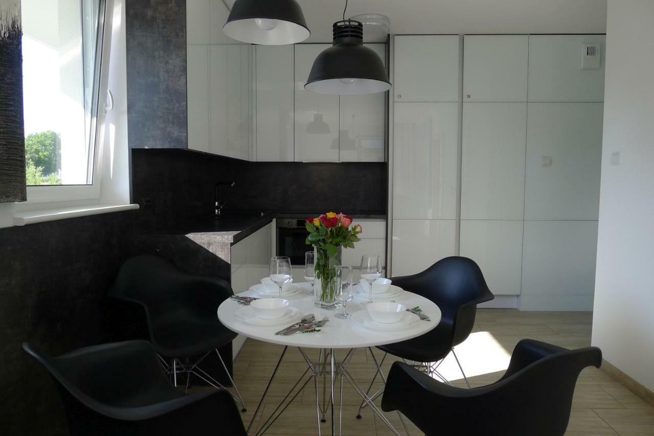 Impresja 42 Apartament Z Garazem Kołobrzeg Exteriör bild