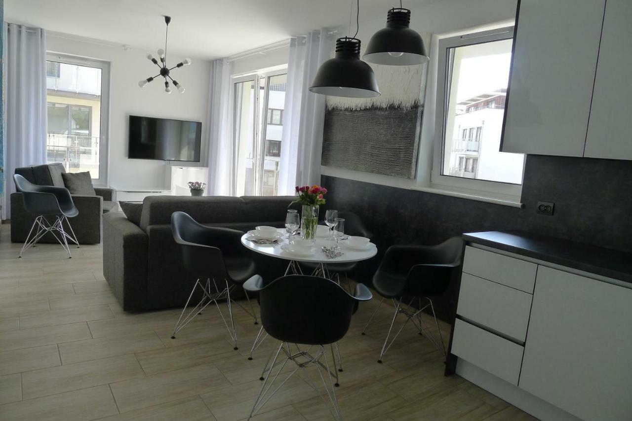 Impresja 42 Apartament Z Garazem Kołobrzeg Exteriör bild