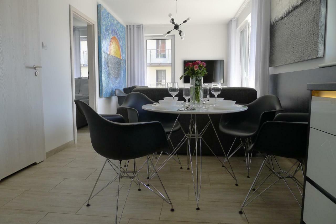 Impresja 42 Apartament Z Garazem Kołobrzeg Exteriör bild